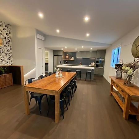 Luxury Escape In Cbd - Walking Distance To Town Villa Tauranga Luaran gambar