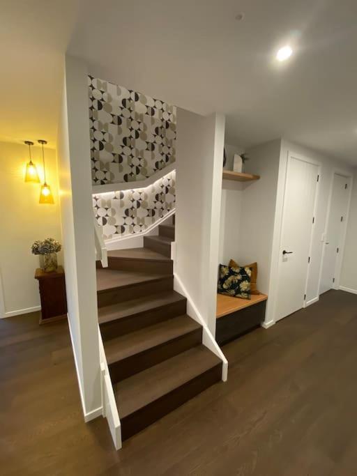 Luxury Escape In Cbd - Walking Distance To Town Villa Tauranga Luaran gambar