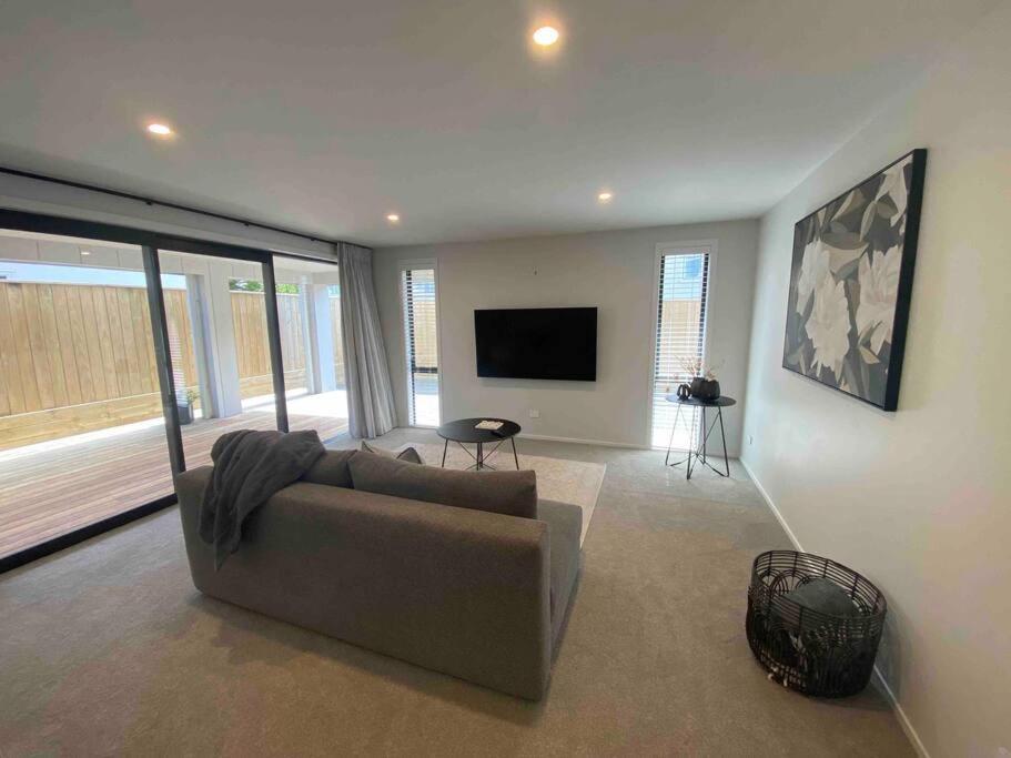 Luxury Escape In Cbd - Walking Distance To Town Villa Tauranga Luaran gambar