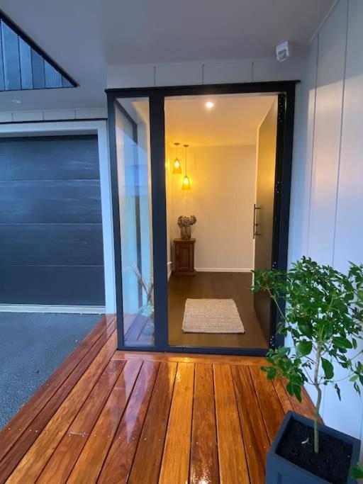 Luxury Escape In Cbd - Walking Distance To Town Villa Tauranga Luaran gambar